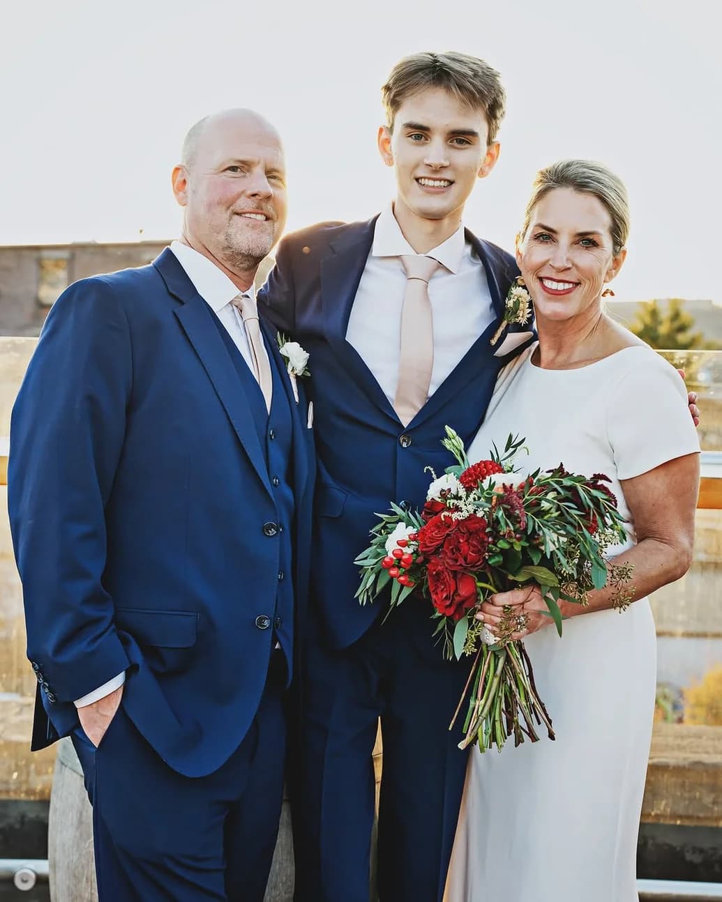 all smiles from this family <3